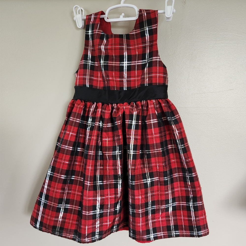 Red and black plaid dress size 7